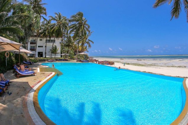 Voyager Beach Resort