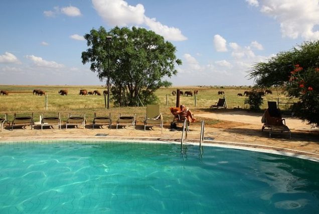 Aruba Ashnil Deals with Lutea Africa Safaris | Best Aruba Ashnil Lodge Offers